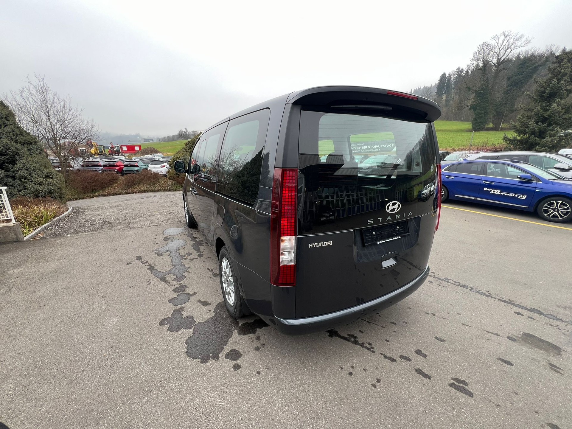 HYUNDAI Staria Wagon 1.6 T-GDi HEV Amplia A-image-4