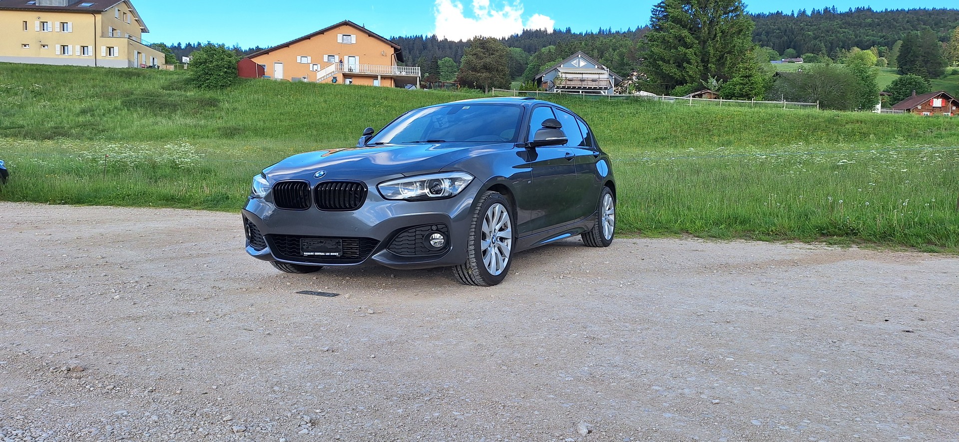 BMW 118d xDrive Edition M Sport-image-1