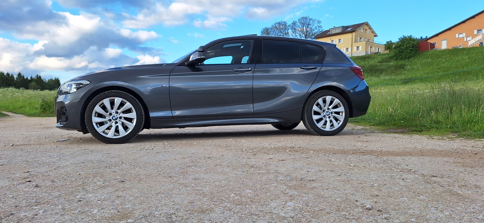BMW 118d xDrive Edition M Sport-image-9