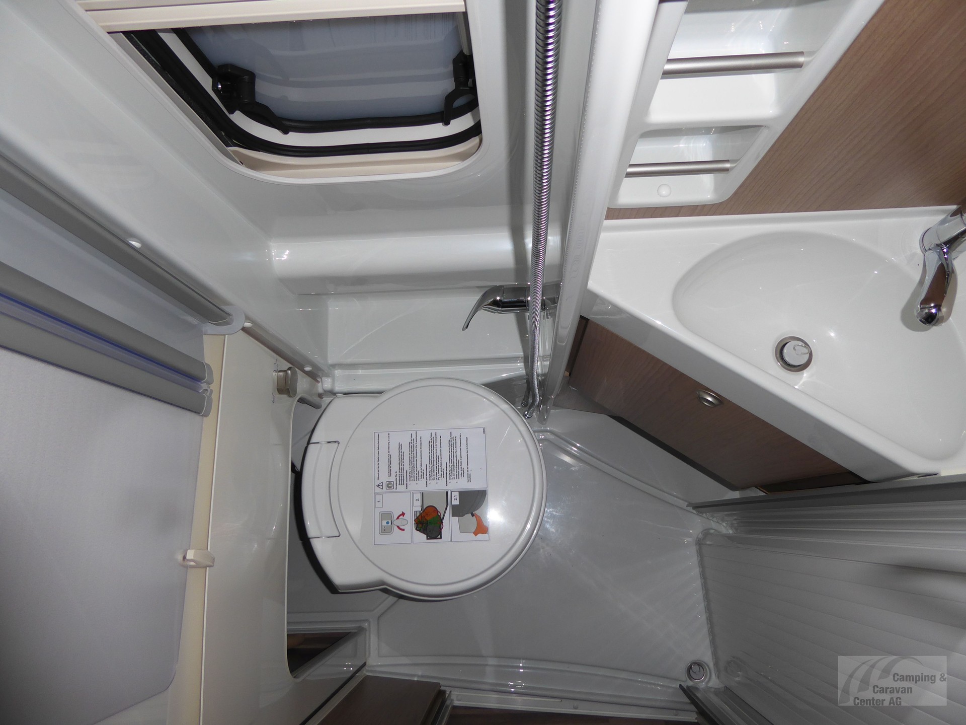 MALIBU Van diversity 640 LE K Coupé-image-9