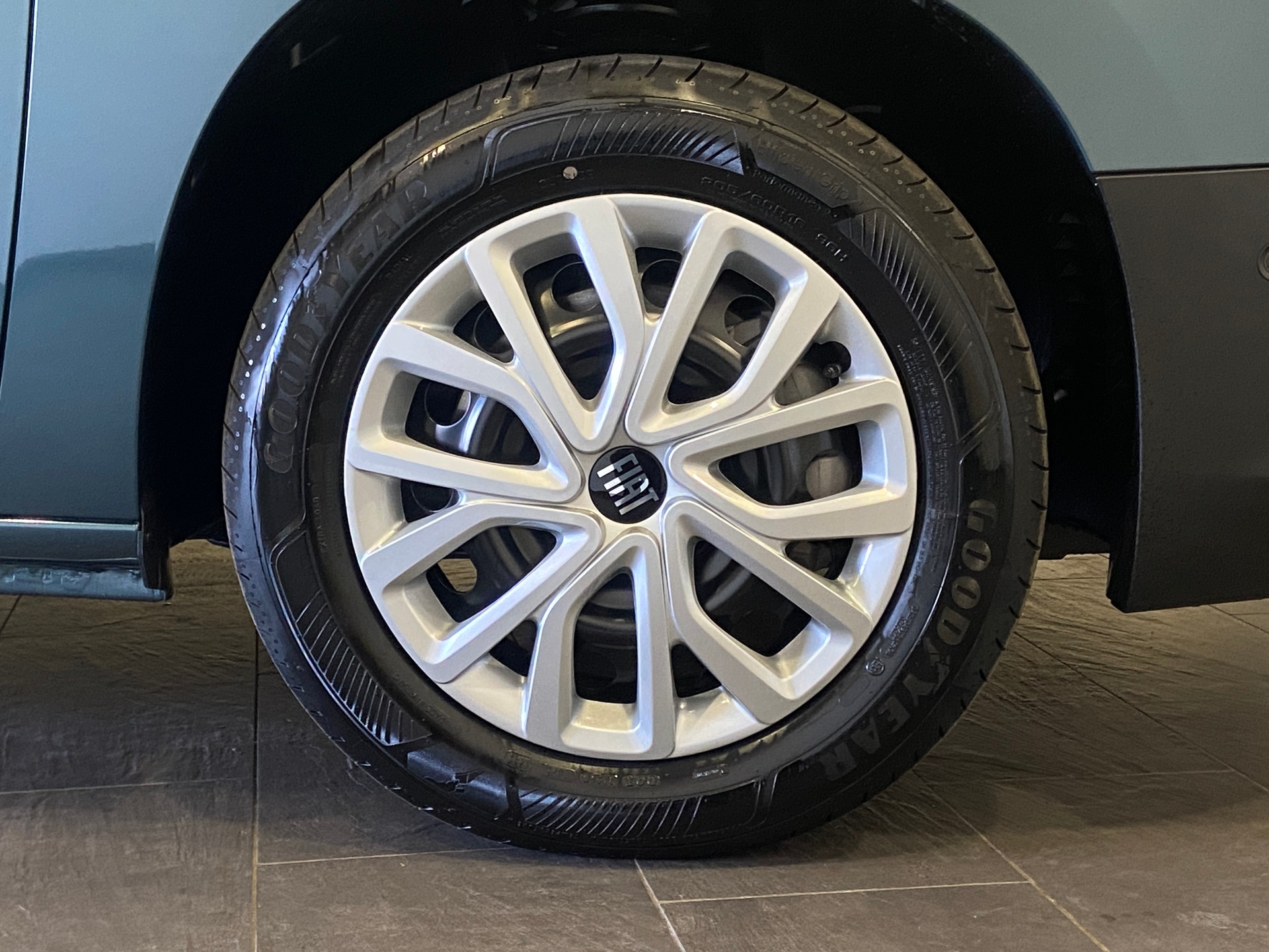 FIAT Doblo L2 1.5 BlueHDi Automat - 7 Plätze-showroom-element-3