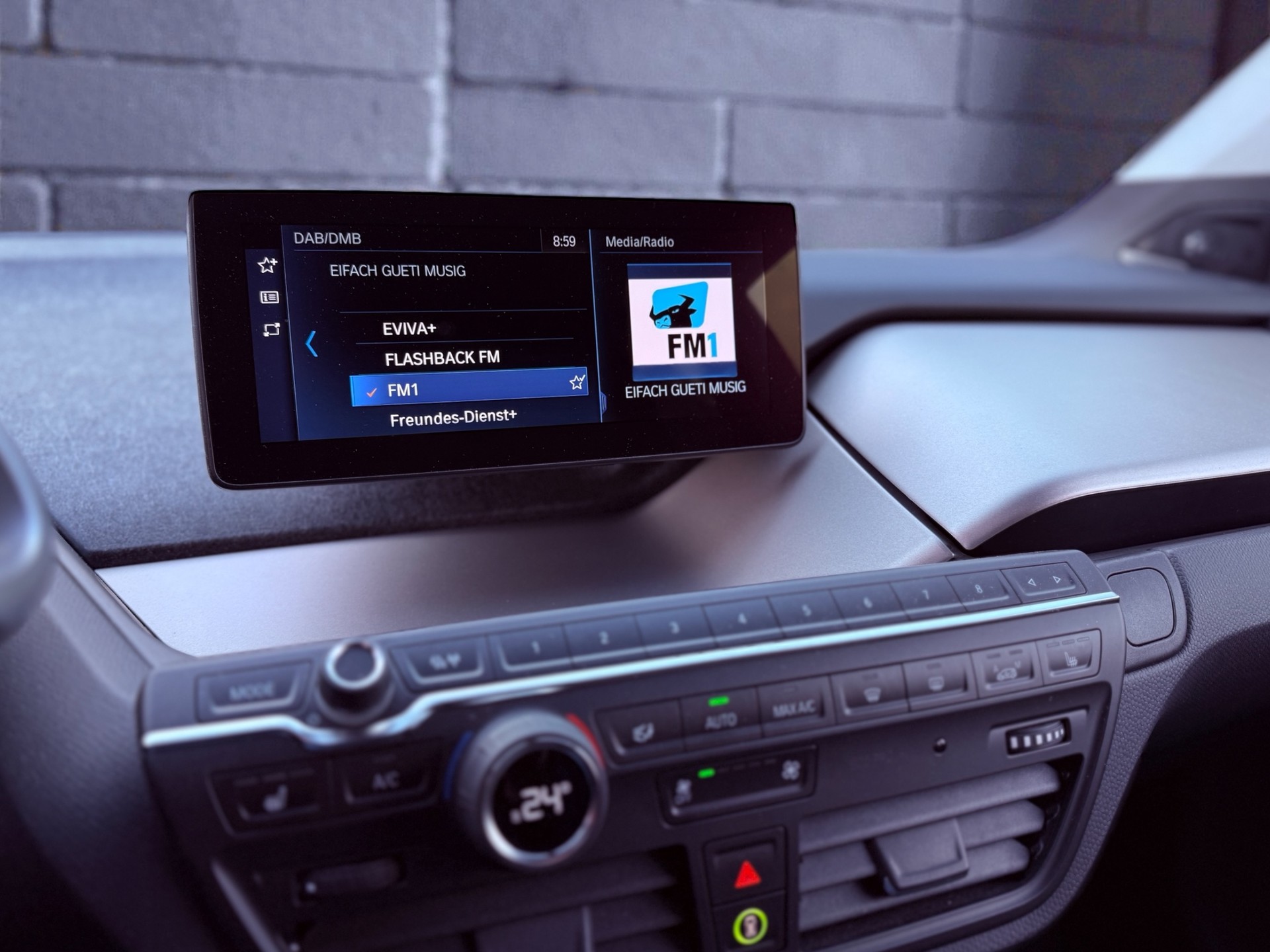 BMW i3s (120Ah) Fleet Edition-image-8