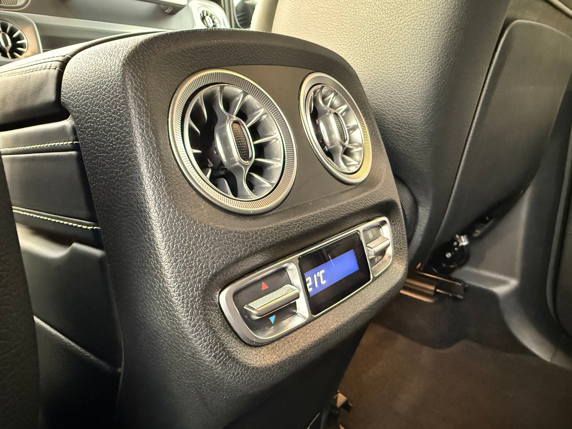 MERCEDES-BENZ G 400 d Stronger Than Time Edition 9G-Tronic-image-12