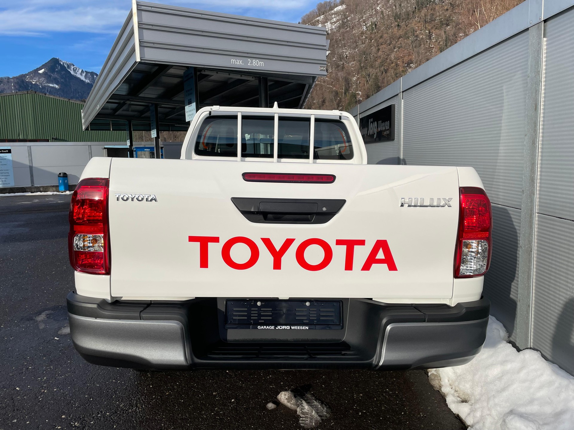 TOYOTA Hilux Extra Cab.-Pick-up 2.8 D-4D 204 Comfort-image-4
