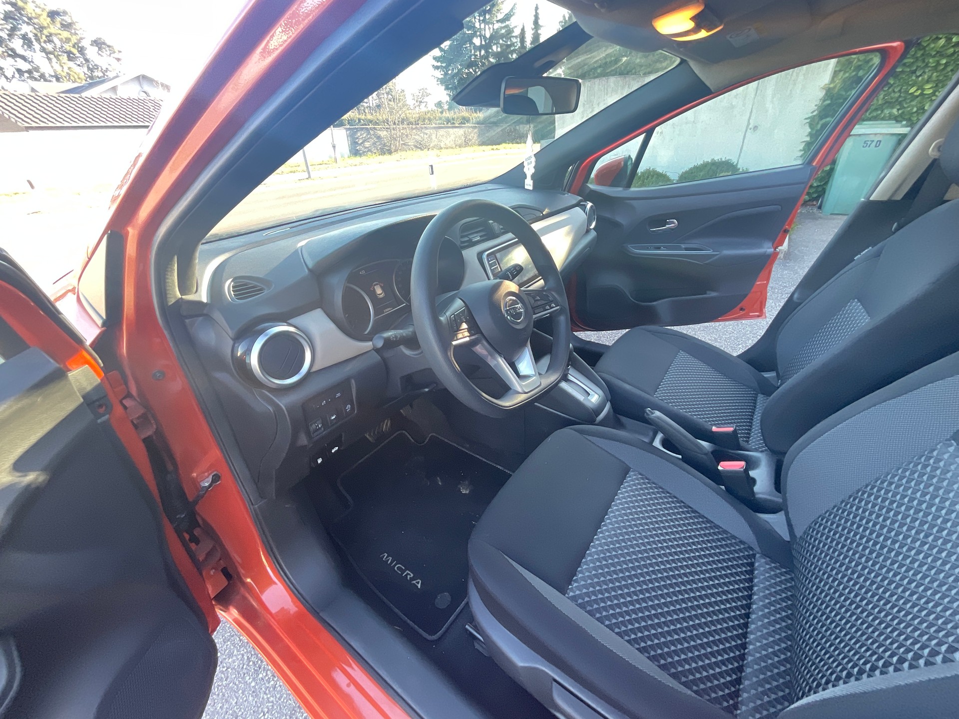 NISSAN Nissan Micra 1.0 IG-T Acenta-image-9