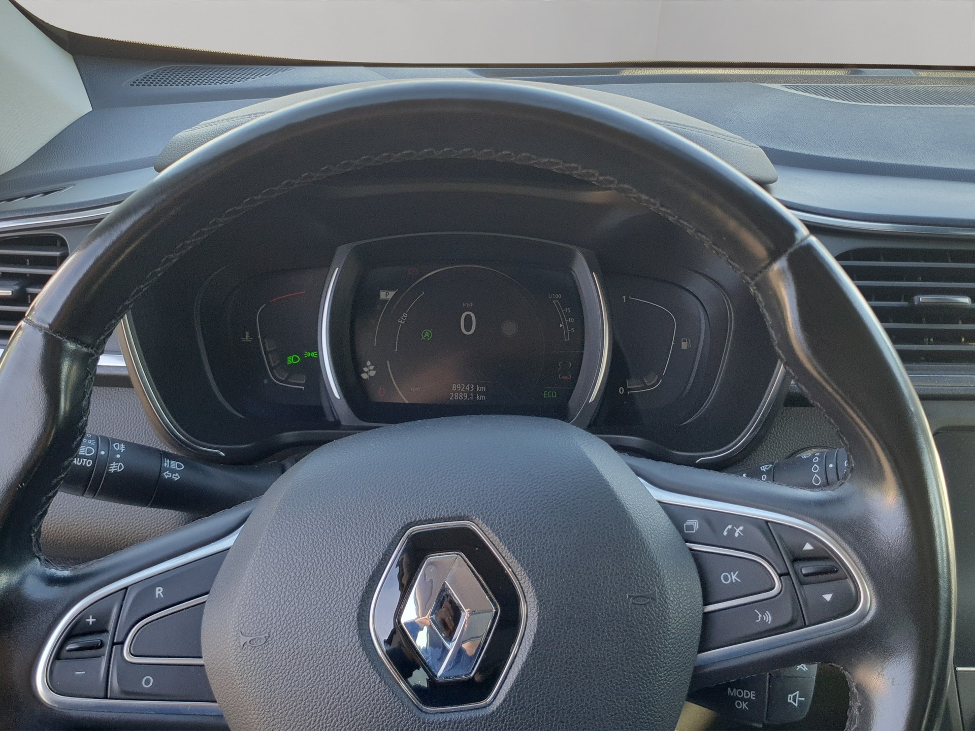 RENAULT Kadjar 1.3 16V Turbo Intens EDC-image-8