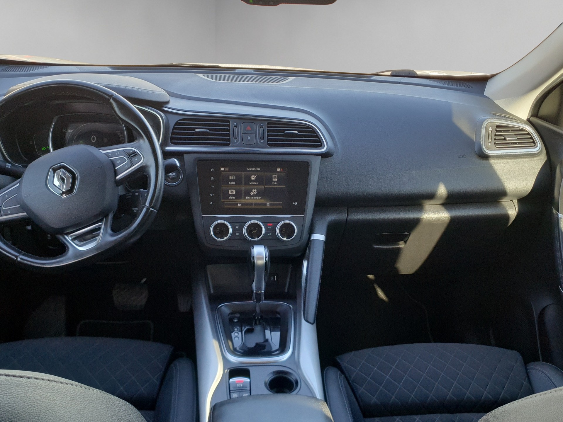 RENAULT Kadjar 1.3 16V Turbo Intens EDC-image-12