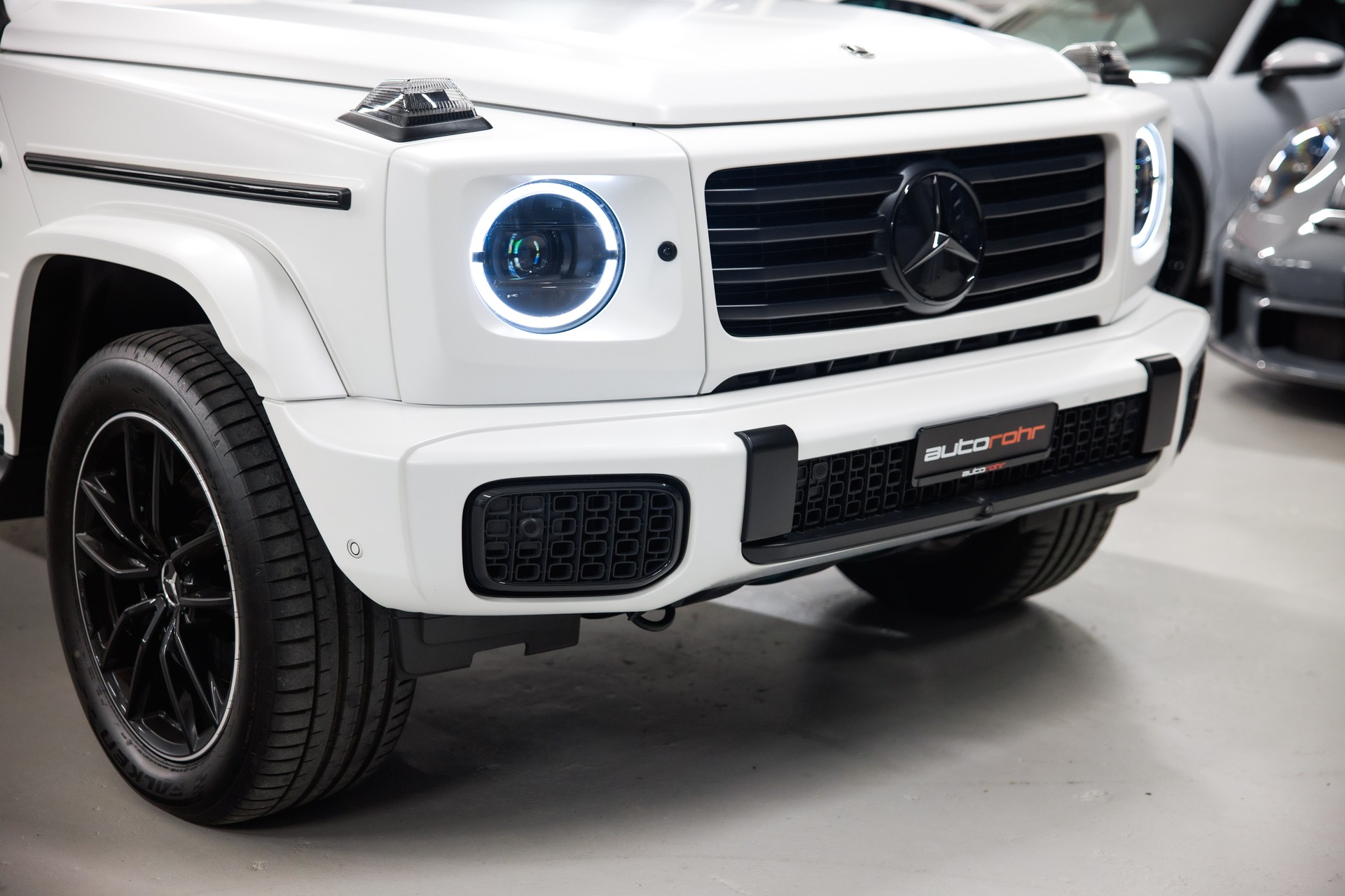 MERCEDES-BENZ G 500 9G-Tronic AMG Line *Facelift*-image-16