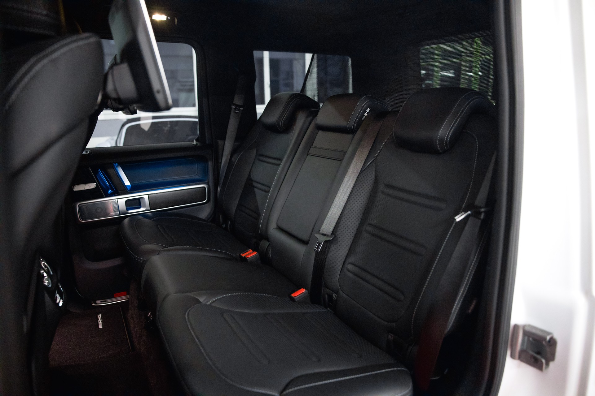MERCEDES-BENZ G 500 9G-Tronic AMG Line *Facelift*-image-23