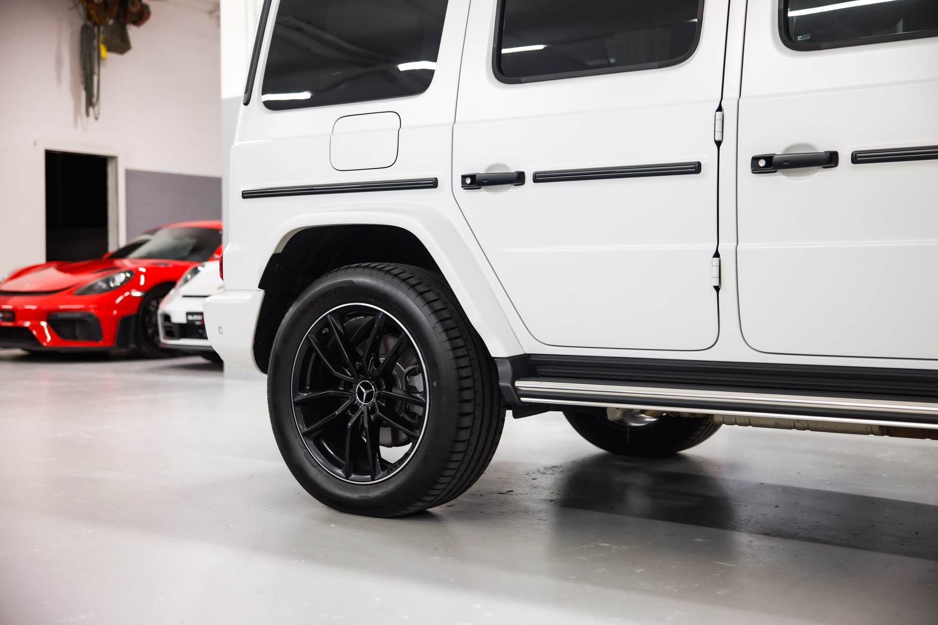 MERCEDES-BENZ G 500 9G-Tronic AMG Line *Facelift*-image-9
