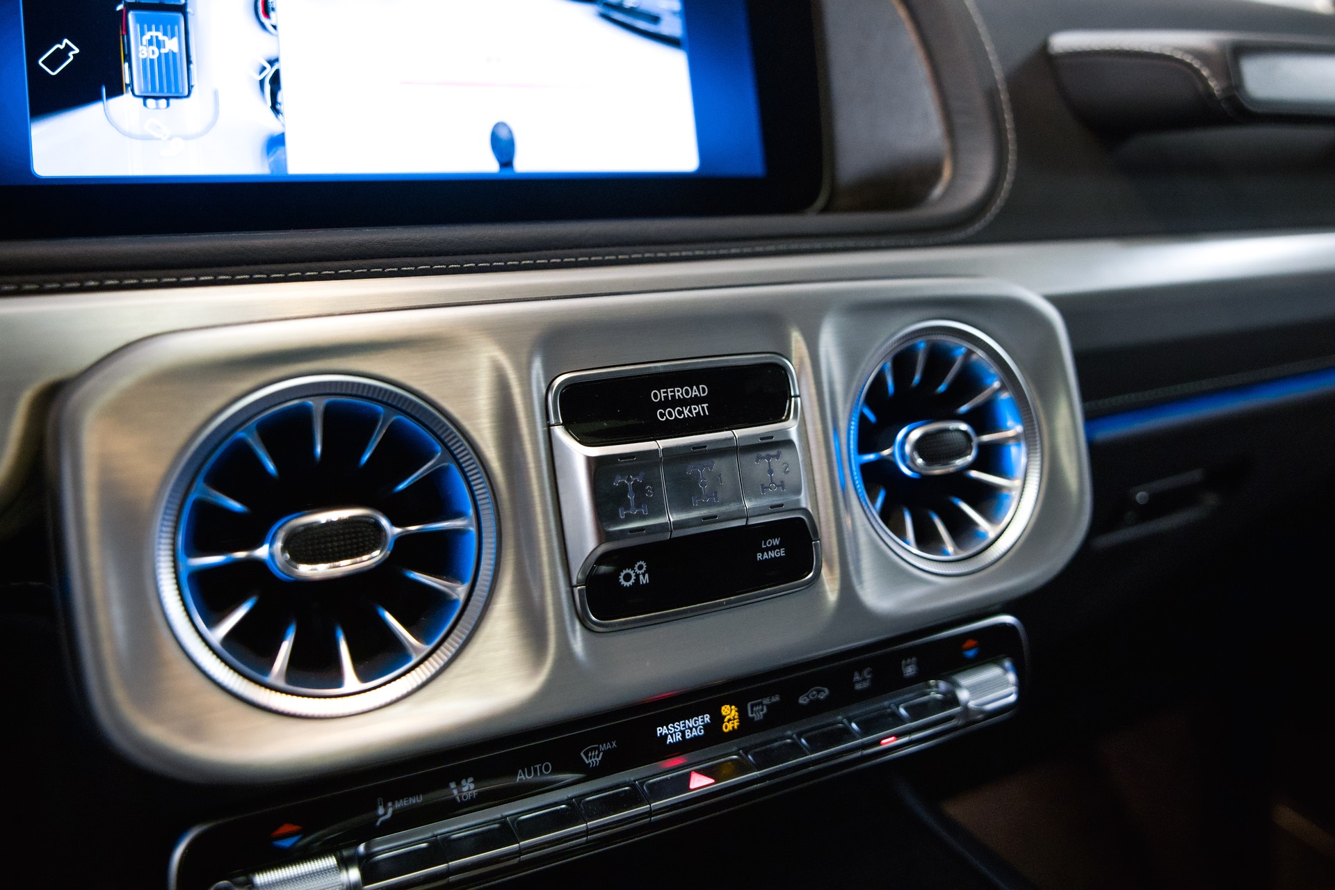 MERCEDES-BENZ G 500 9G-Tronic AMG Line *Facelift*-image-35