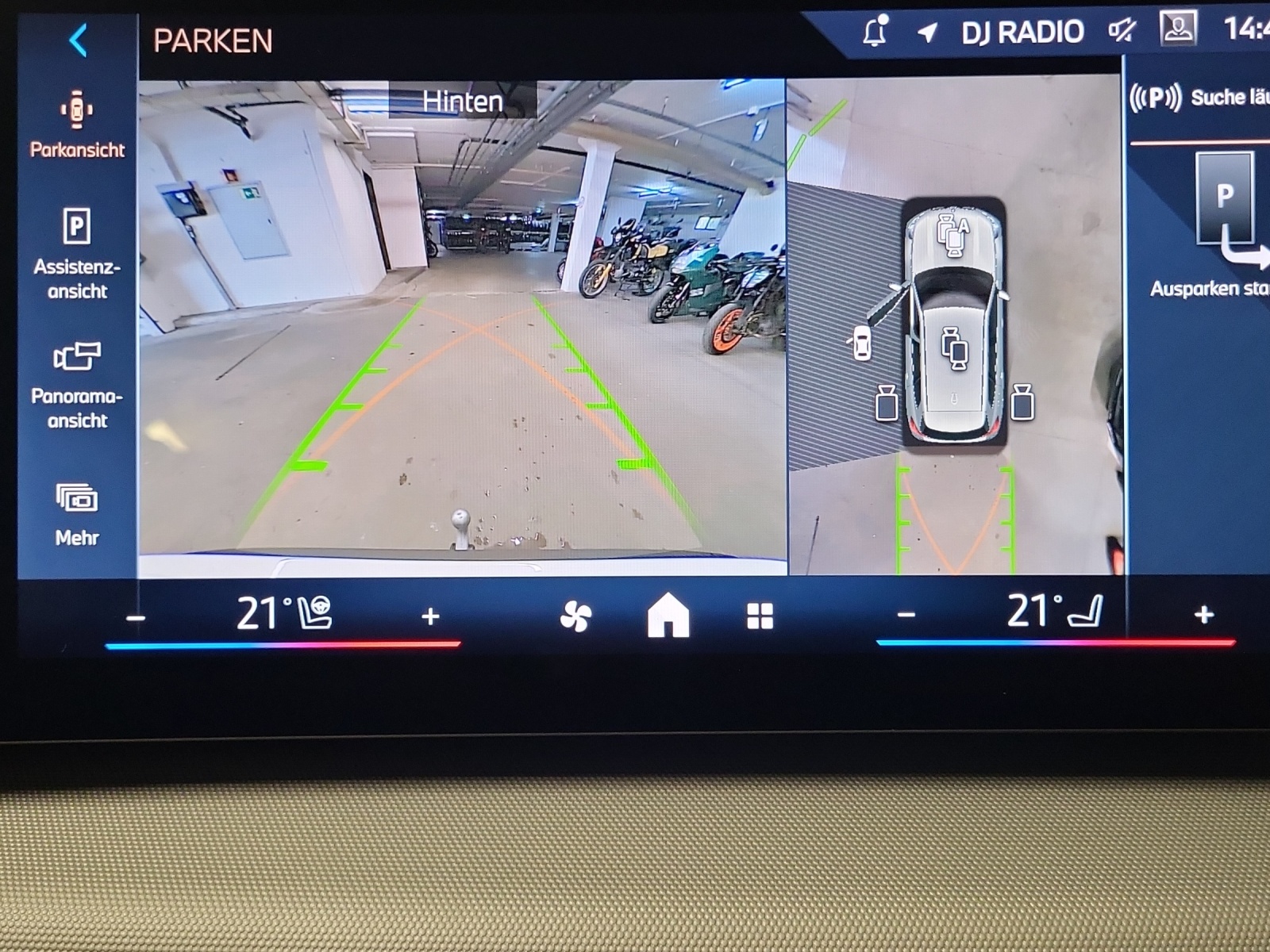 BMW iX1 eDrive 20-image-15