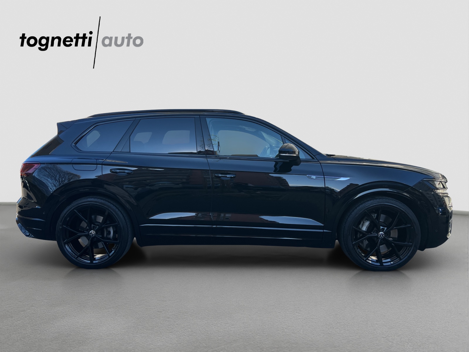 VW Touareg 3.0 TSI eHybrid R Tiptronic-showroom-element-2