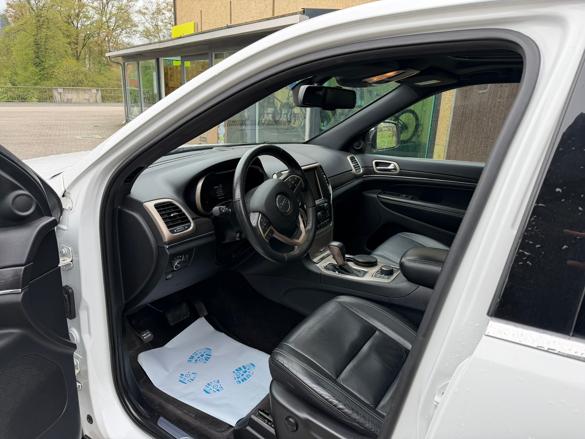 JEEP Grand Cherokee 3.0 CRD Limited Automatic-image-8