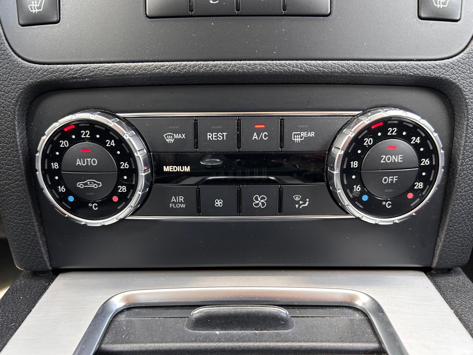 MERCEDES-BENZ GLK 250 BlueTEC 4Matic 7G-Tronic-image-26