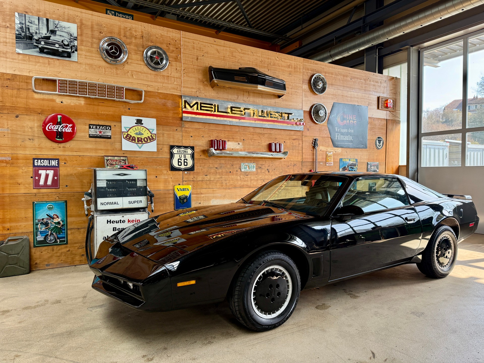 PONTIAC Firebird Trans Am