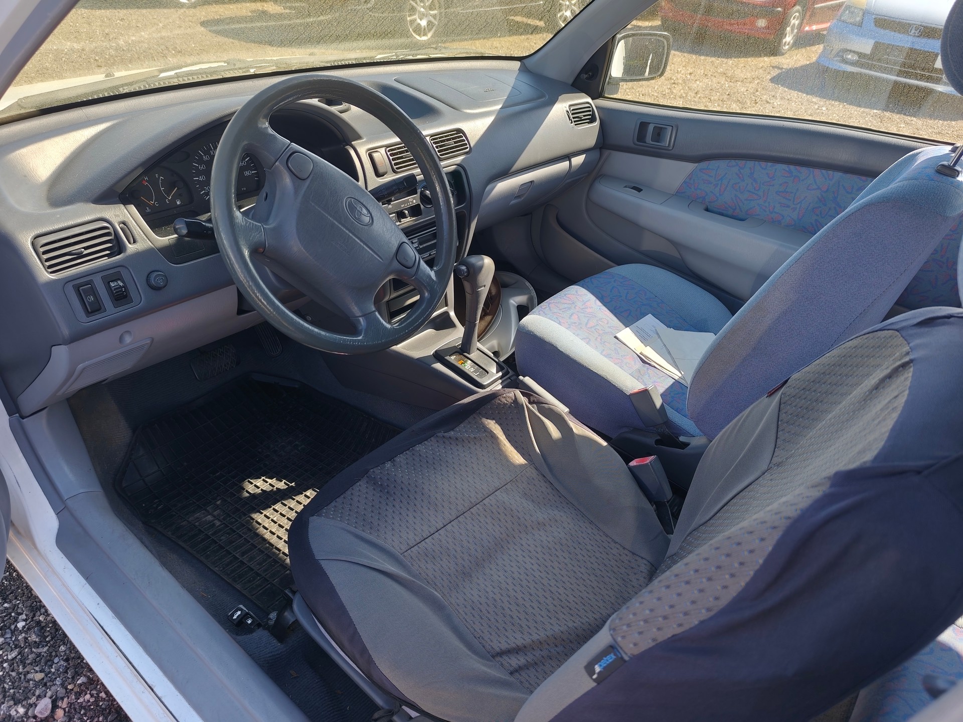 TOYOTA Starlet 1.3 Crystal-image-5