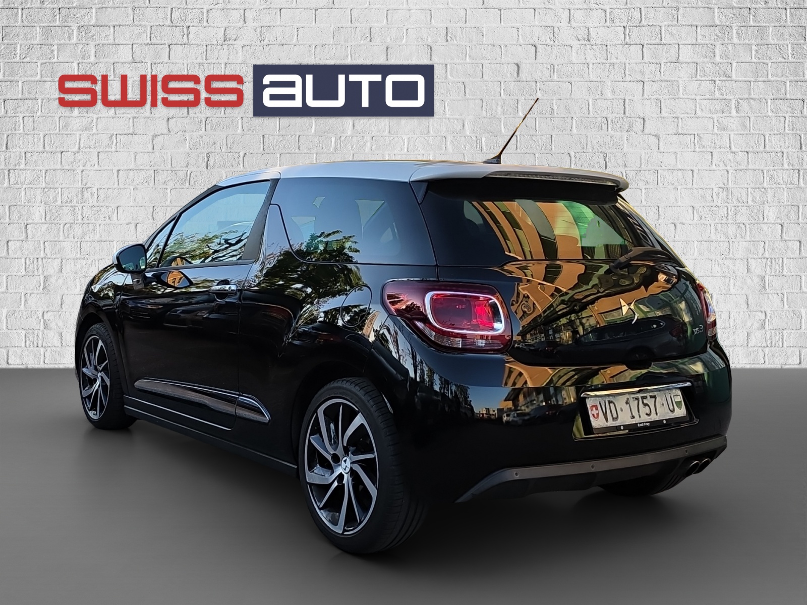 DS AUTOMOBILES DS 3 1.2 PureTech SO Chic-image-6