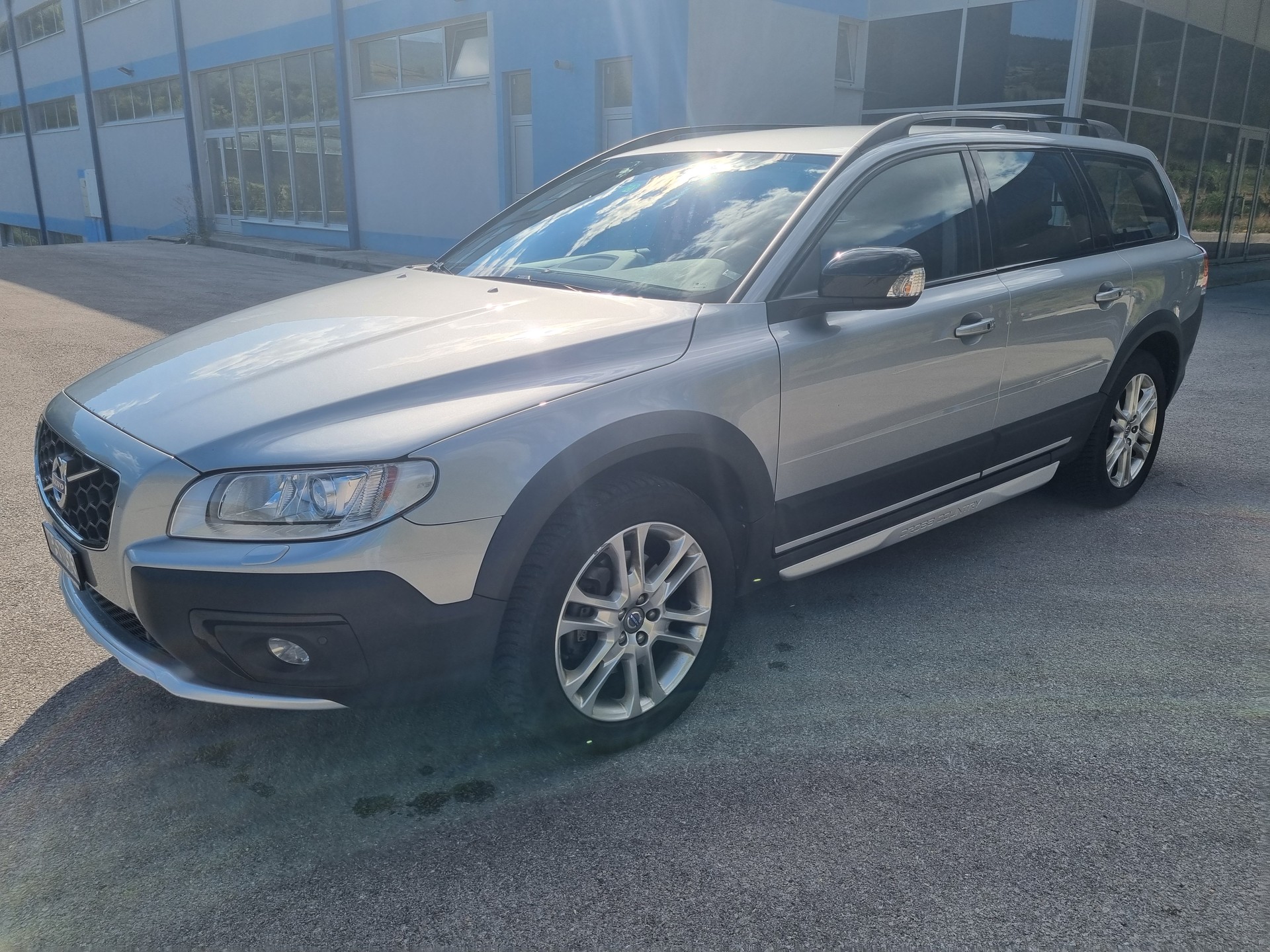 VOLVO XC70 D5 AWD Momentum Dynamic Edition Geartronic