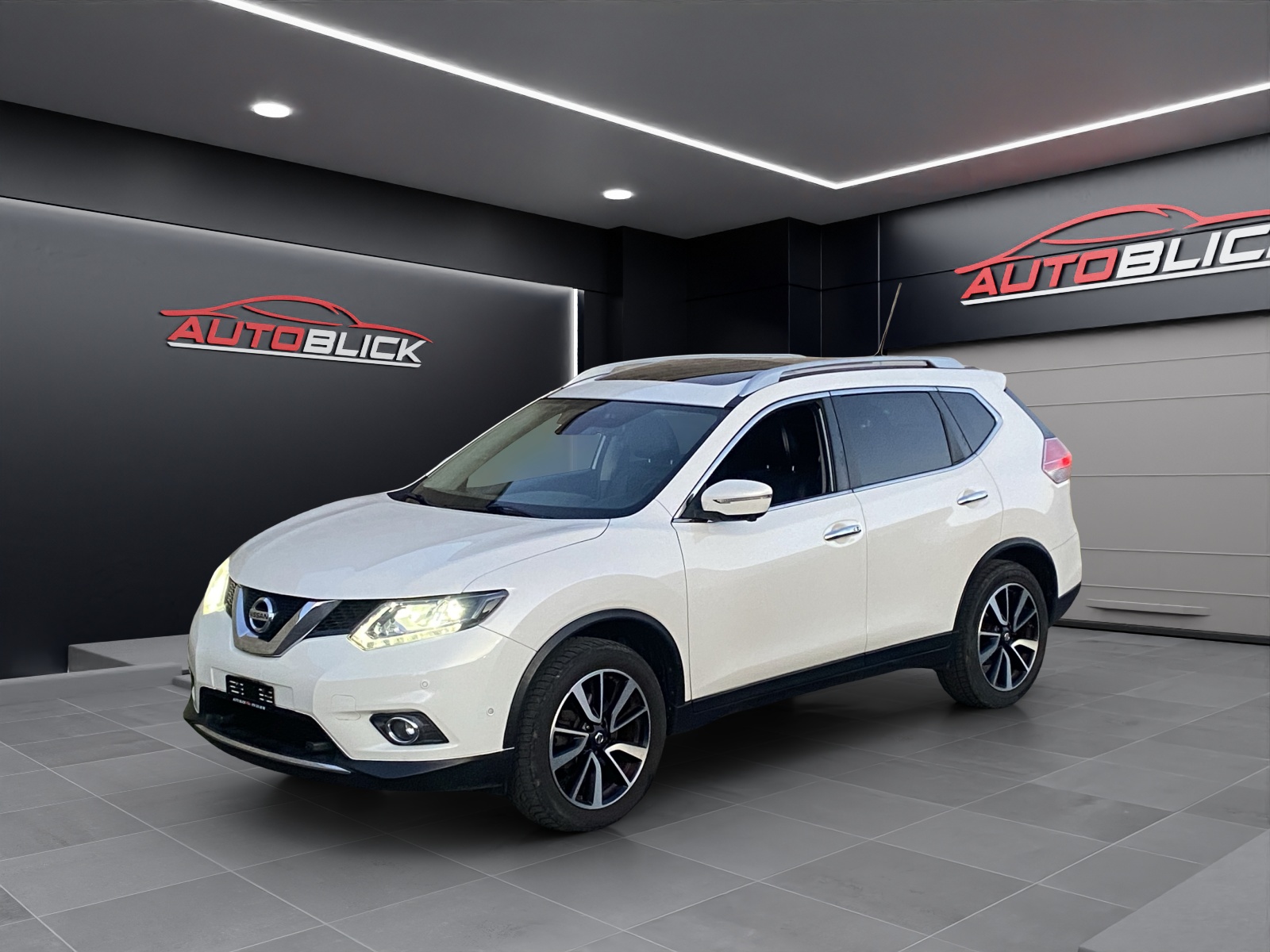 NISSAN X-Trail 1.6 dCi Diesel 130-PS tekna ALL-MODE 4x4 (Allrad) 7-Plätzer Vollausstattung