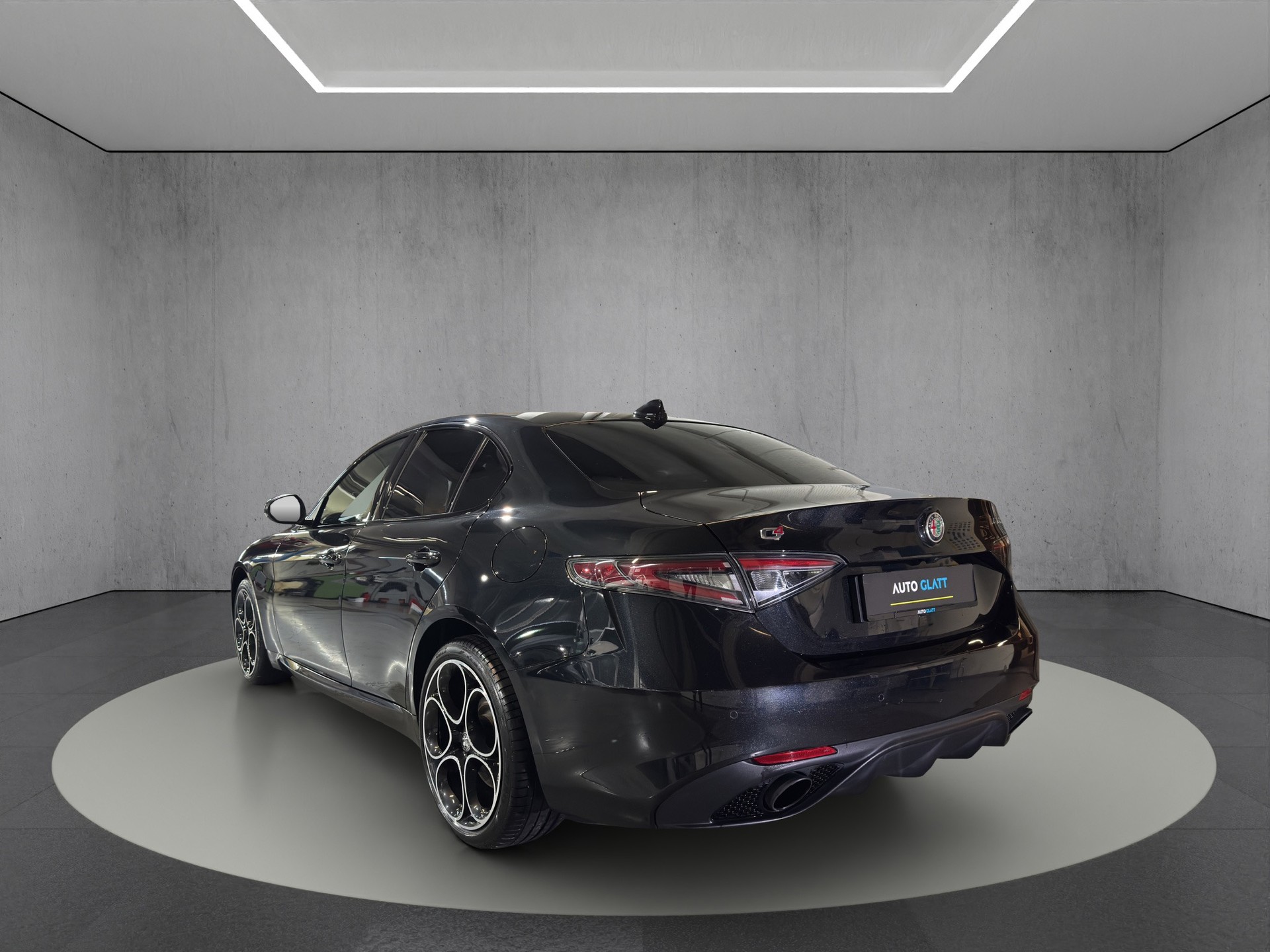 ALFA ROMEO Giulia 2.0 Competizione Q4 AT8-image-4