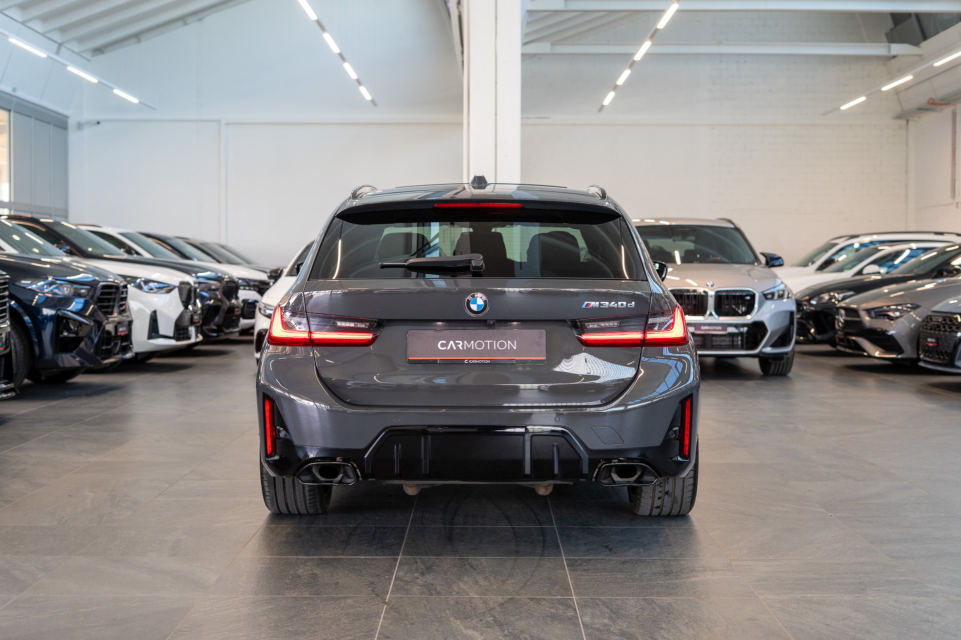 BMW M340d xDrive Touring / M Sport Pro / LCI / Panorama / 360°Kamera / HeadUp-image-4