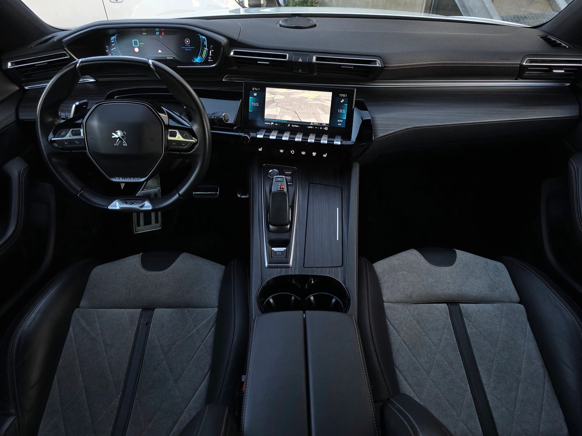 PEUGEOT 508 1.6 PHEV GT Line EAT8 * AB MFK *-image-11