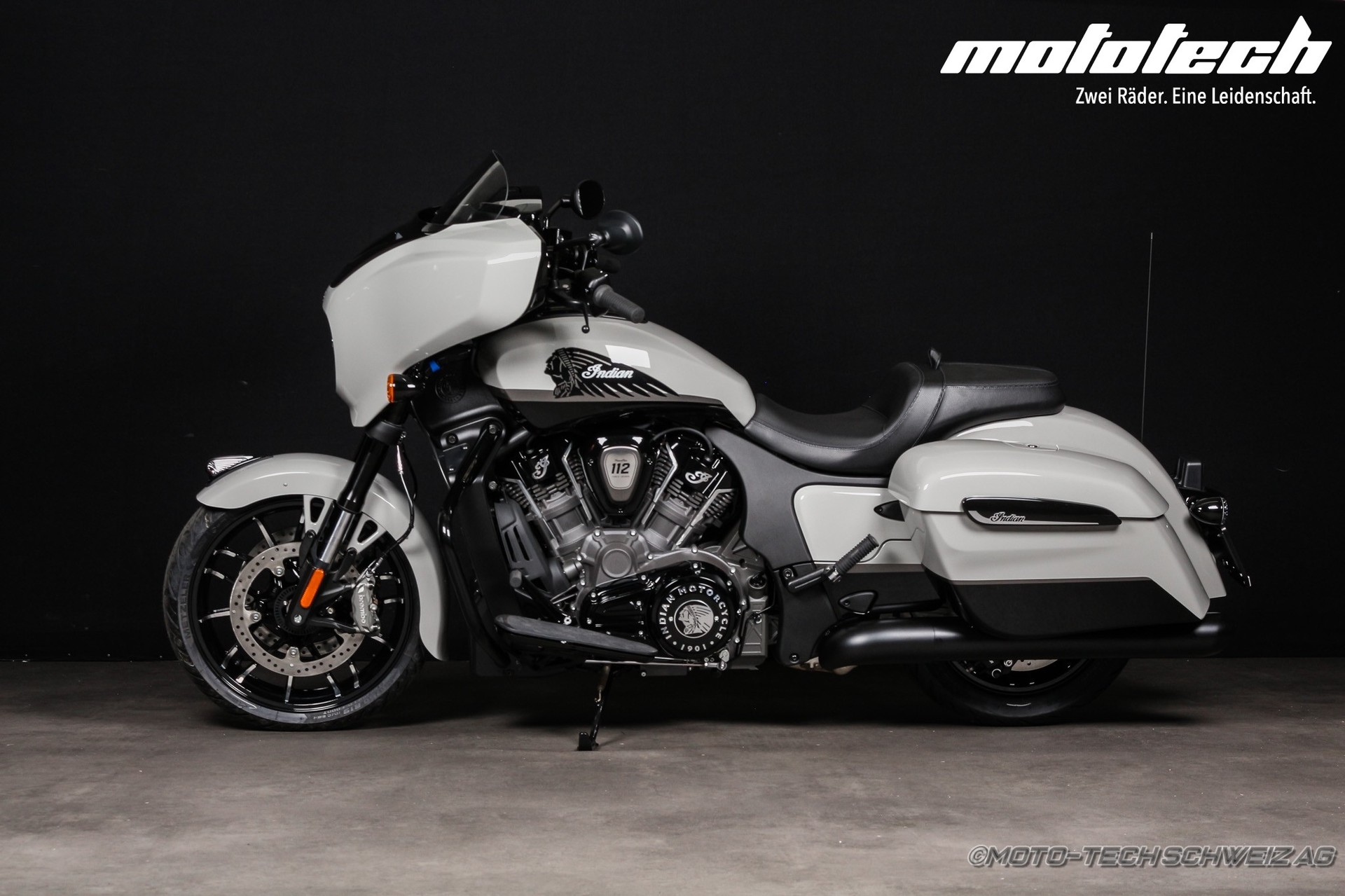 INDIAN Chieftain Dark Horse-image-3