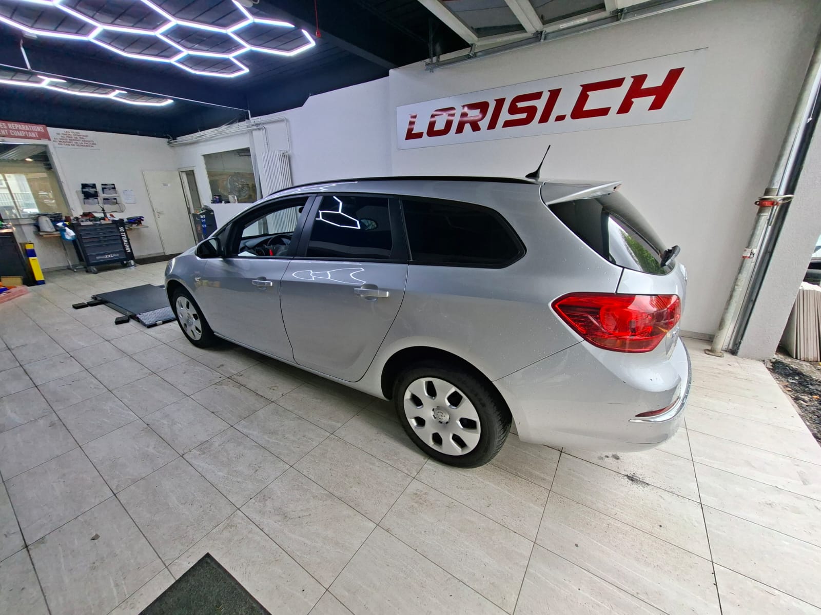 OPEL Astra SportsTourer 1.4i 16V Turbo-image-4
