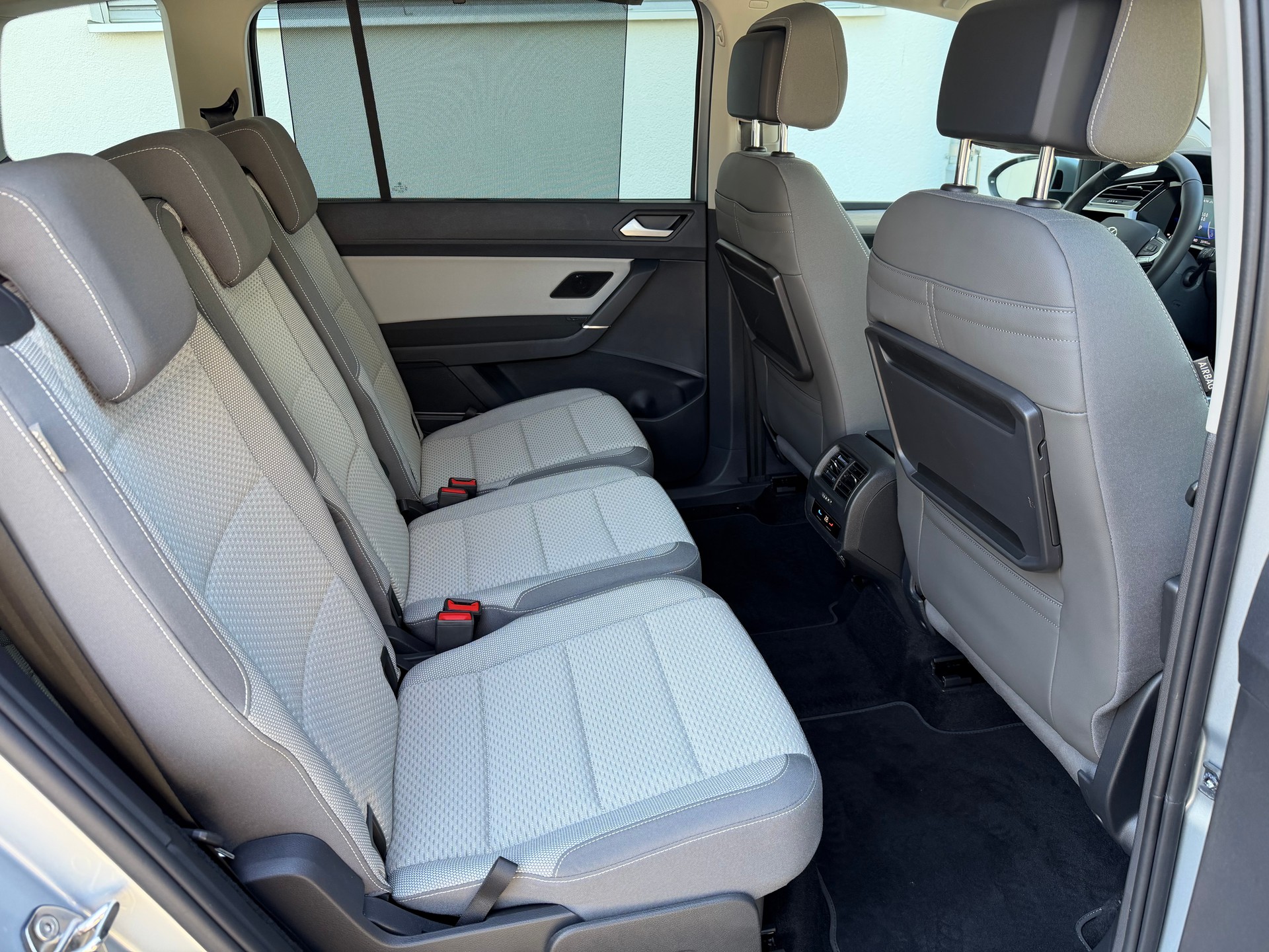 VW Touran 2.0 TDI BlueMotion Technology Comfortline DSG-image-17
