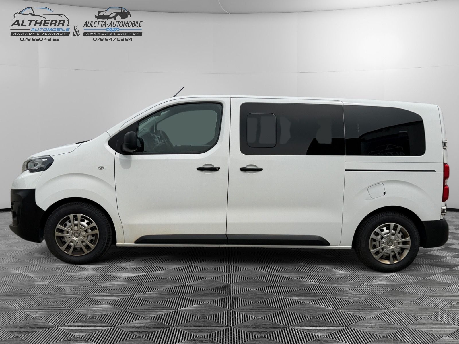 PEUGEOT Traveller 2.0 BlueHDi Allure Standard-image-8