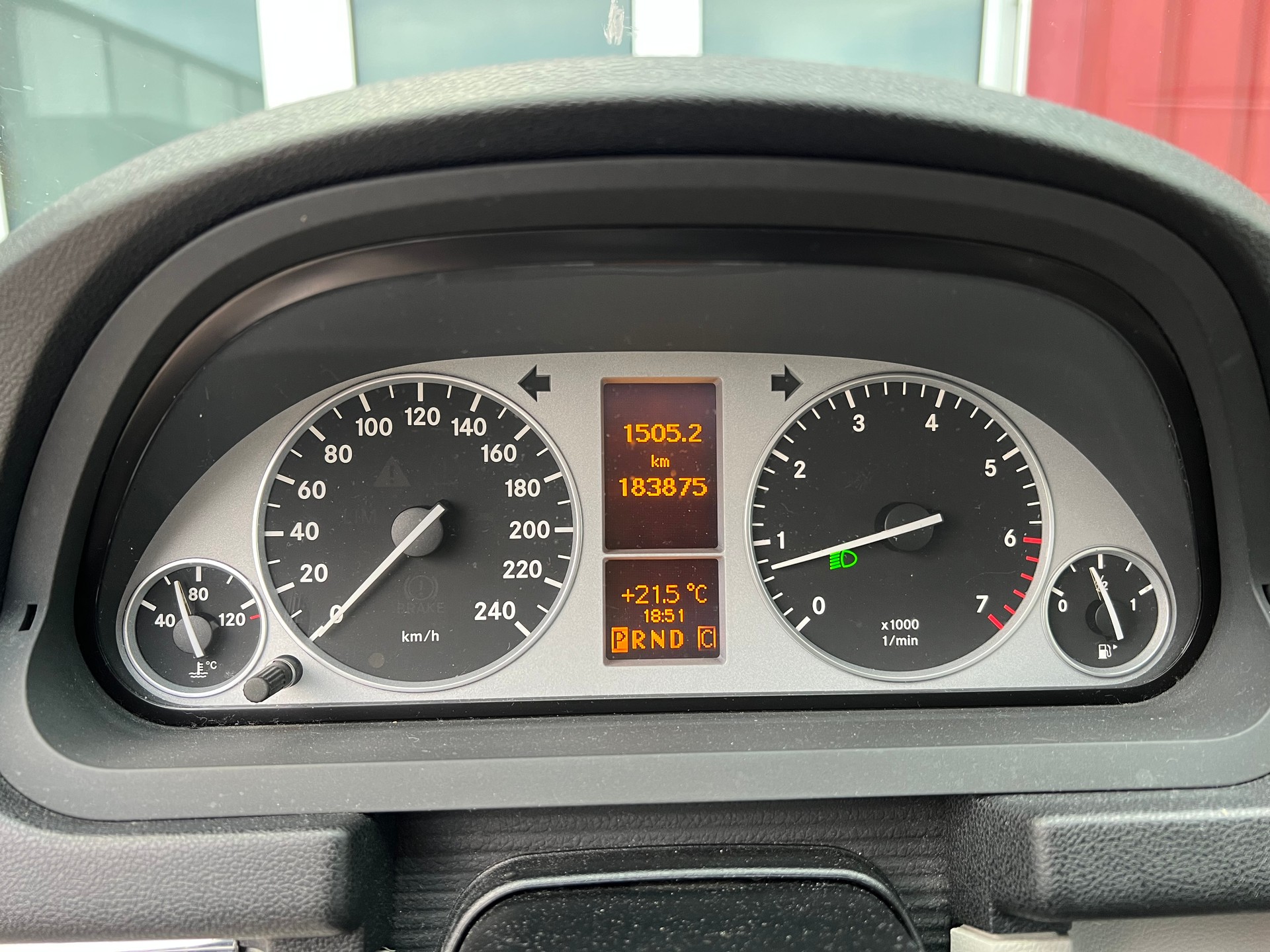 MERCEDES-BENZ B 200 Autotronic-image-6