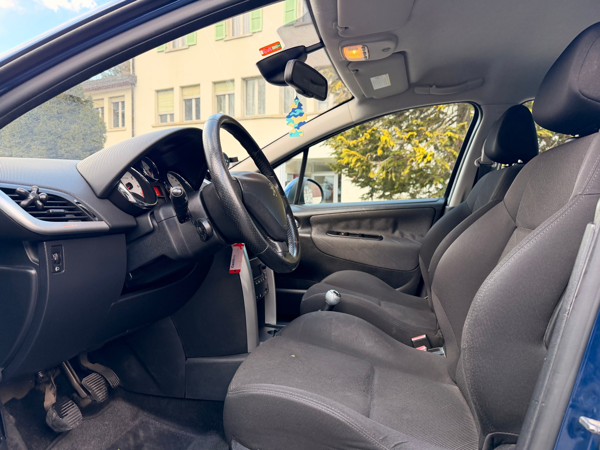 PEUGEOT 207 1.6 16V Black&Silver-image-8