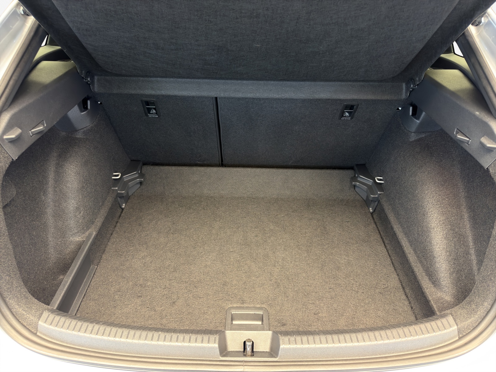 VW Taigo 1.5 TSI R-Line DSG-image-12