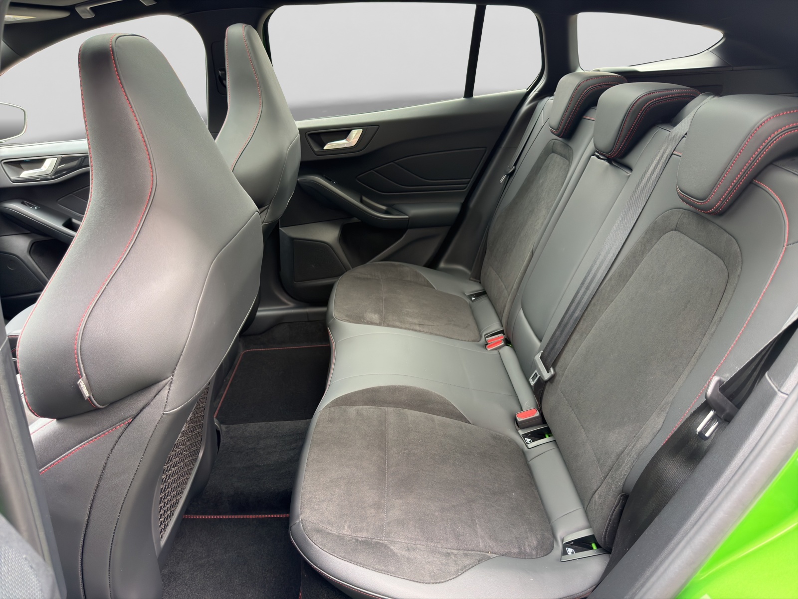 FORD Focus 2.3 ST X Automat-image-10