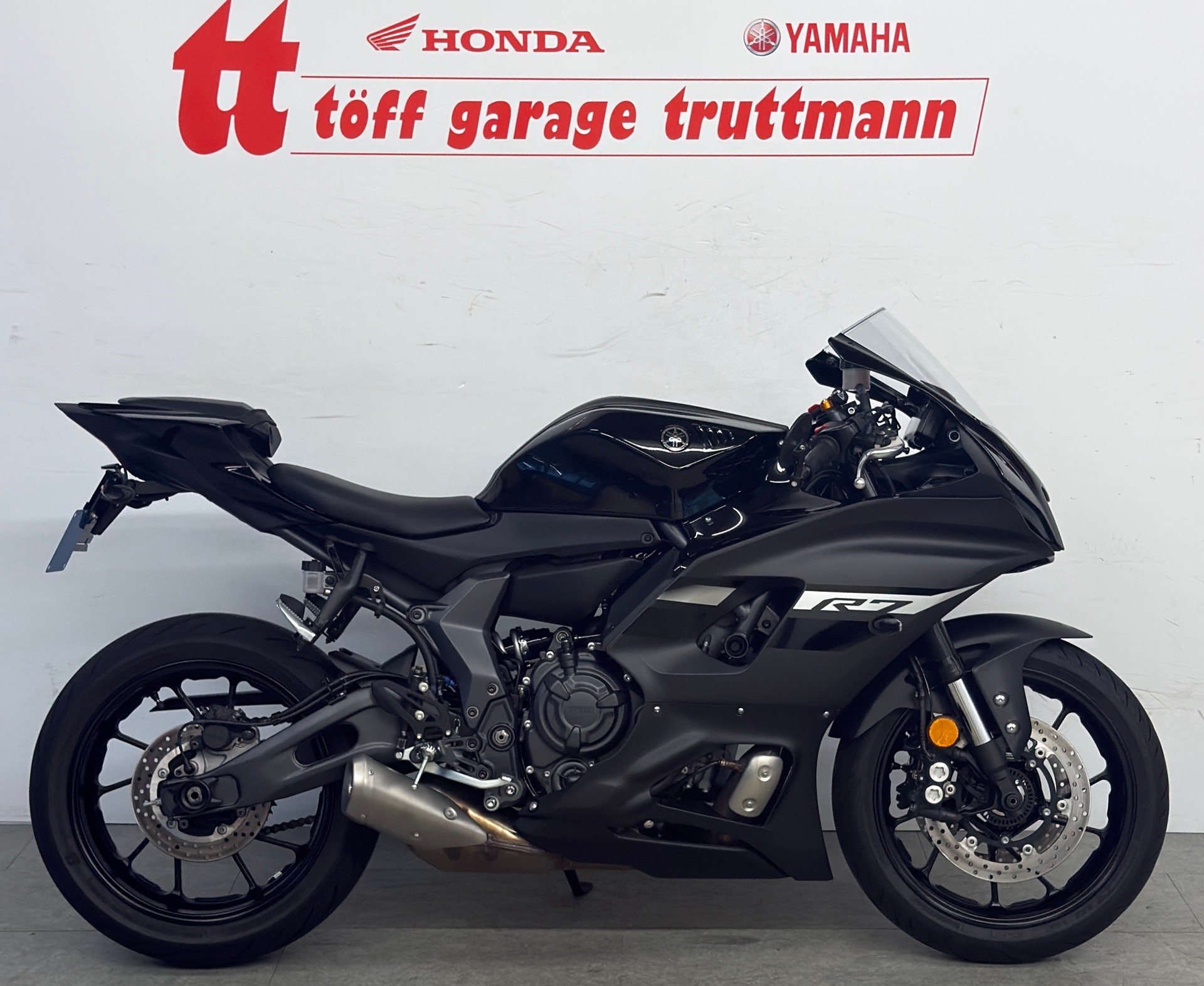 YAMAHA YZF-R7 (35kW)-image-0