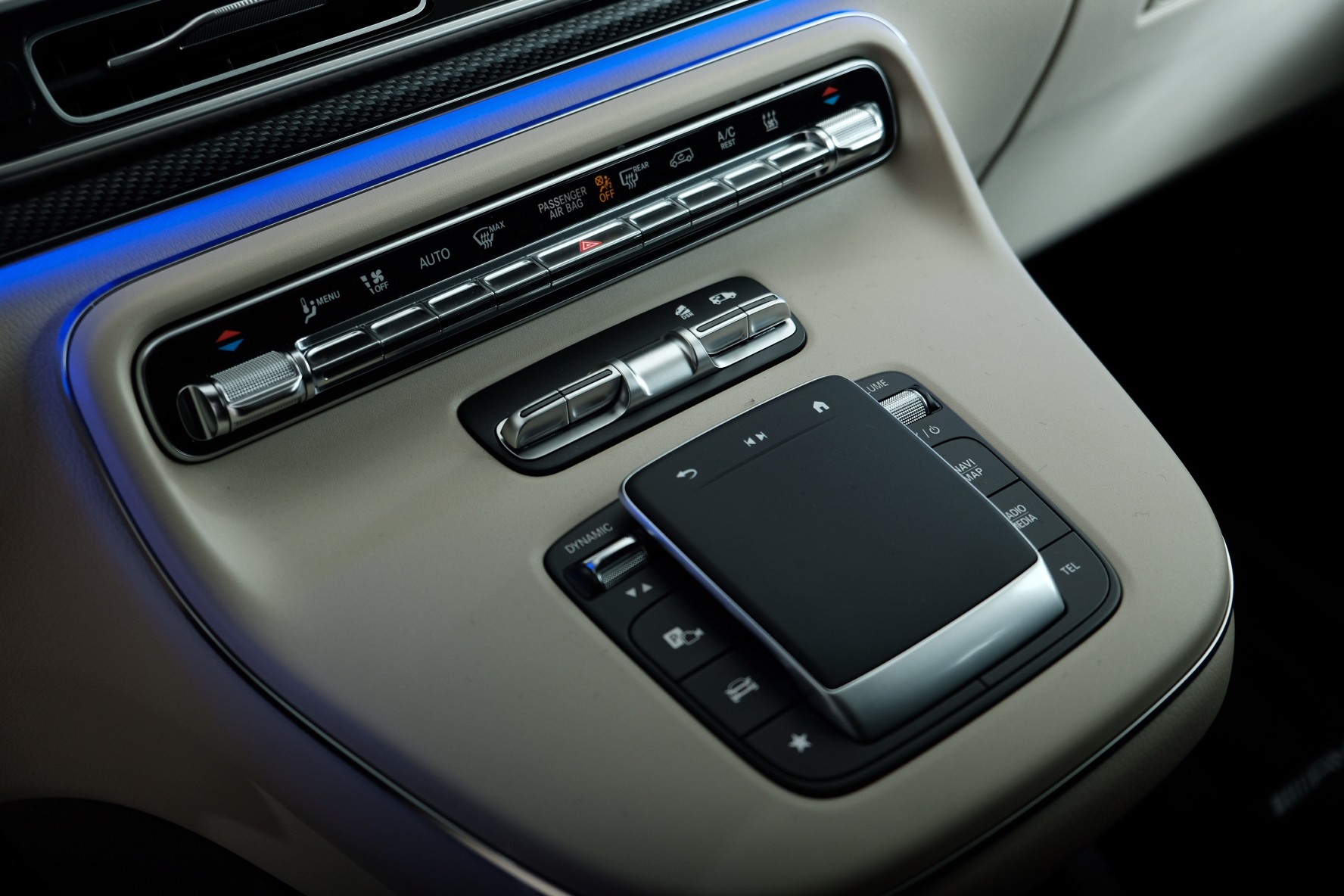 MERCEDES-BENZ Marco Polo 300 d 4M Automat-image-7