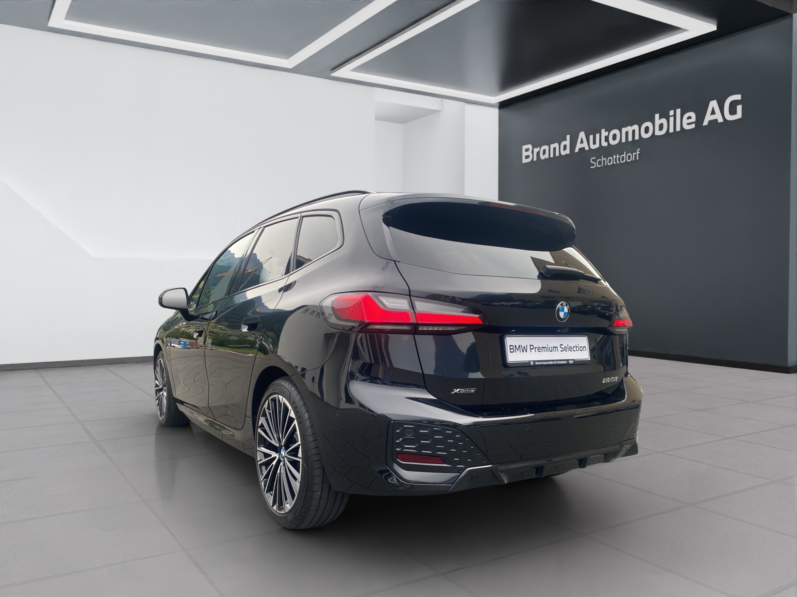 BMW 223i xDrive Active Tourer M Sport-showroom-element-2