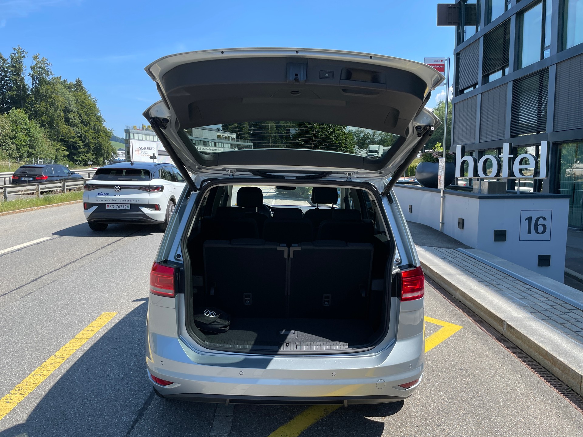 VW Touran 1.5 TSI EVO Comfortline DSG - 7 Sitzer, AHK-image-7