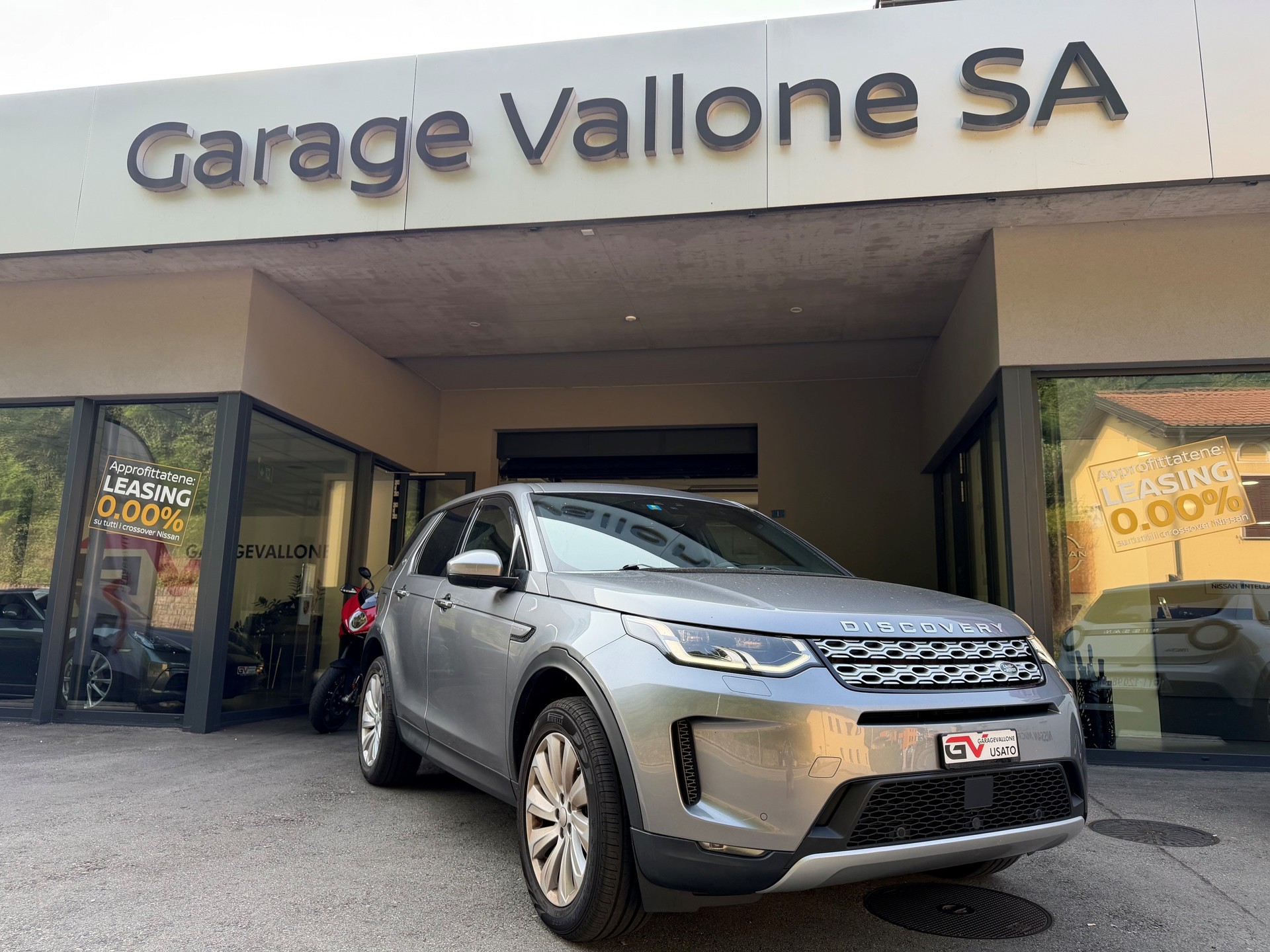 LAND ROVER Discovery Sport R Dyn D180 2.0D TD4 MHEV SE AWD AT9
