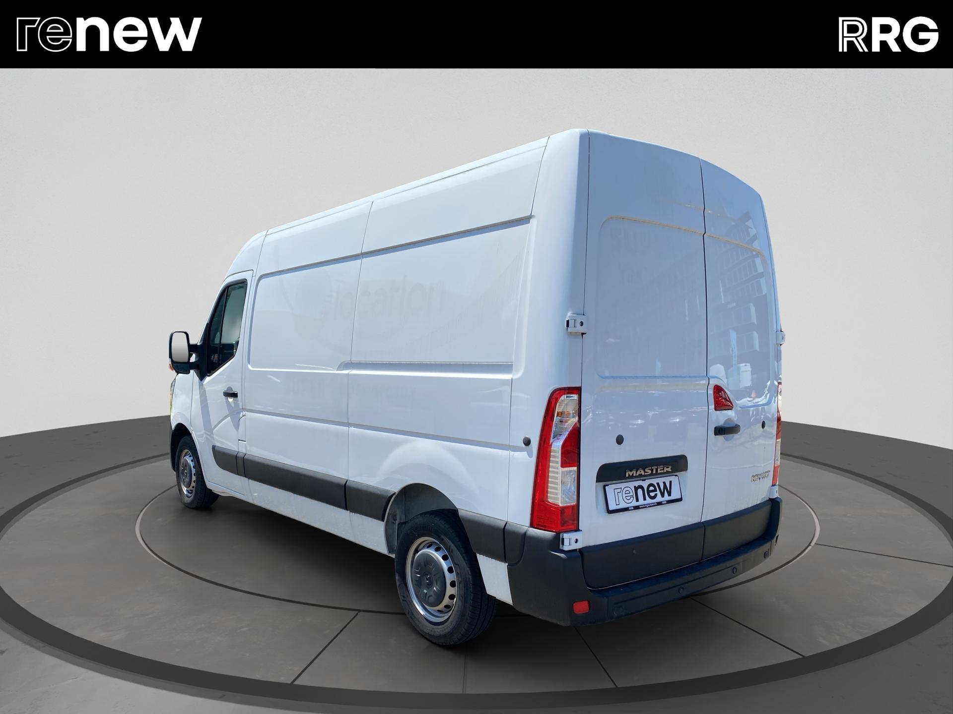 RENAULT Master T35 2.3 Blue dCi 135 L2H2-image-4