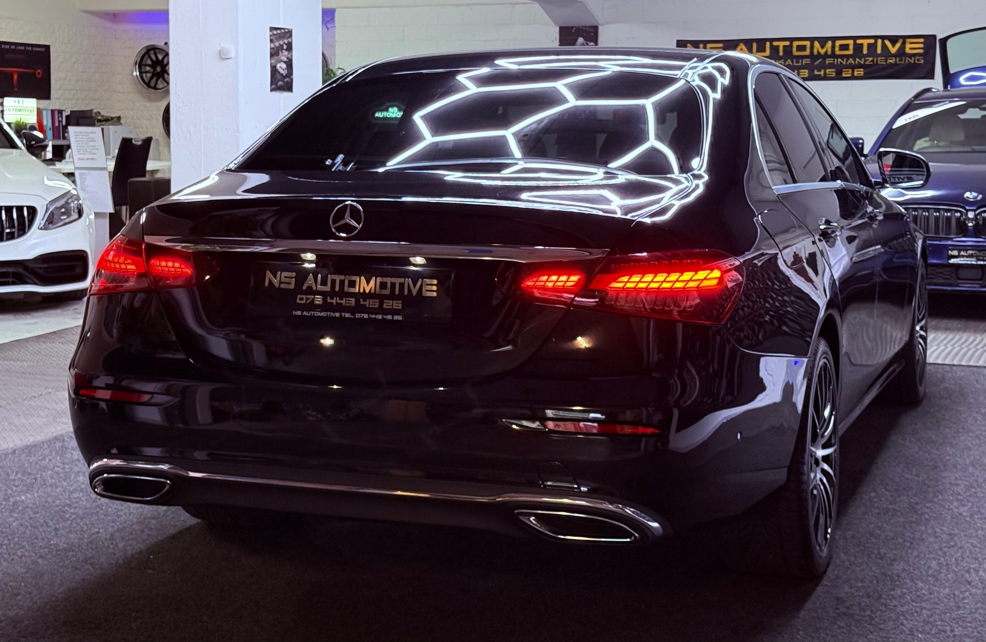 MERCEDES-BENZ E 220 d Avantgarde 9G-Tronic-showroom-element-3