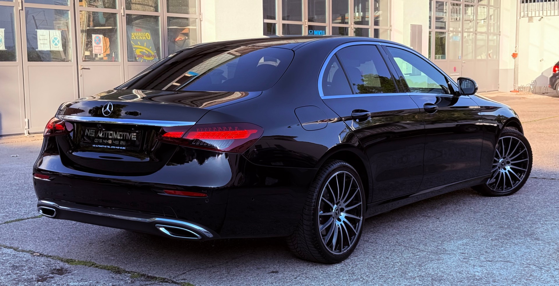 MERCEDES-BENZ E 220 d Avantgarde 9G-Tronic-image-26