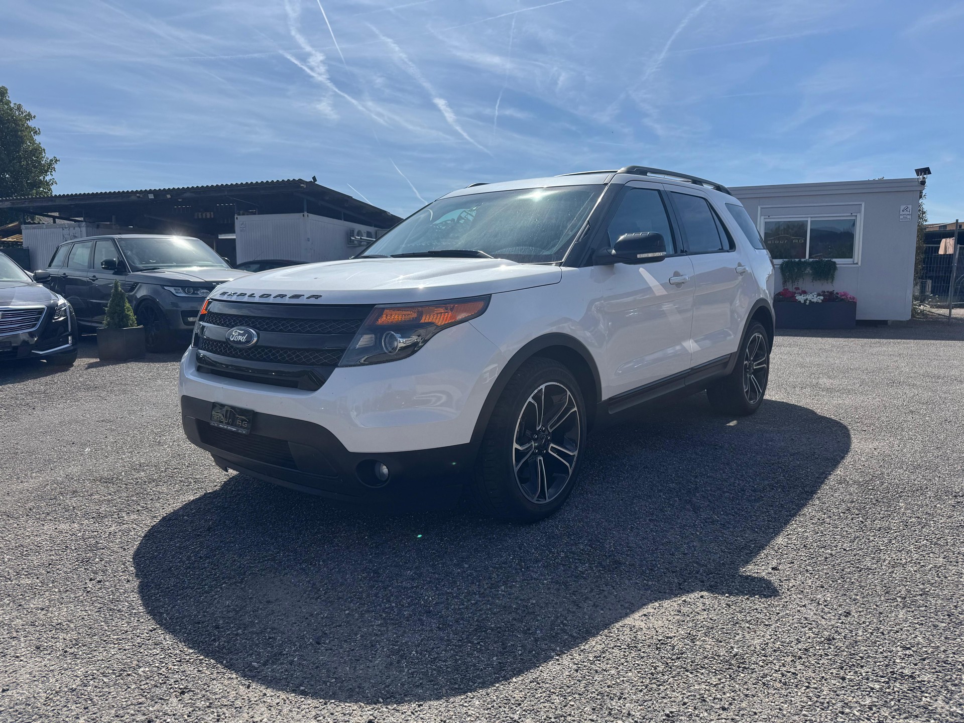 FORD EXPLORER-image-1
