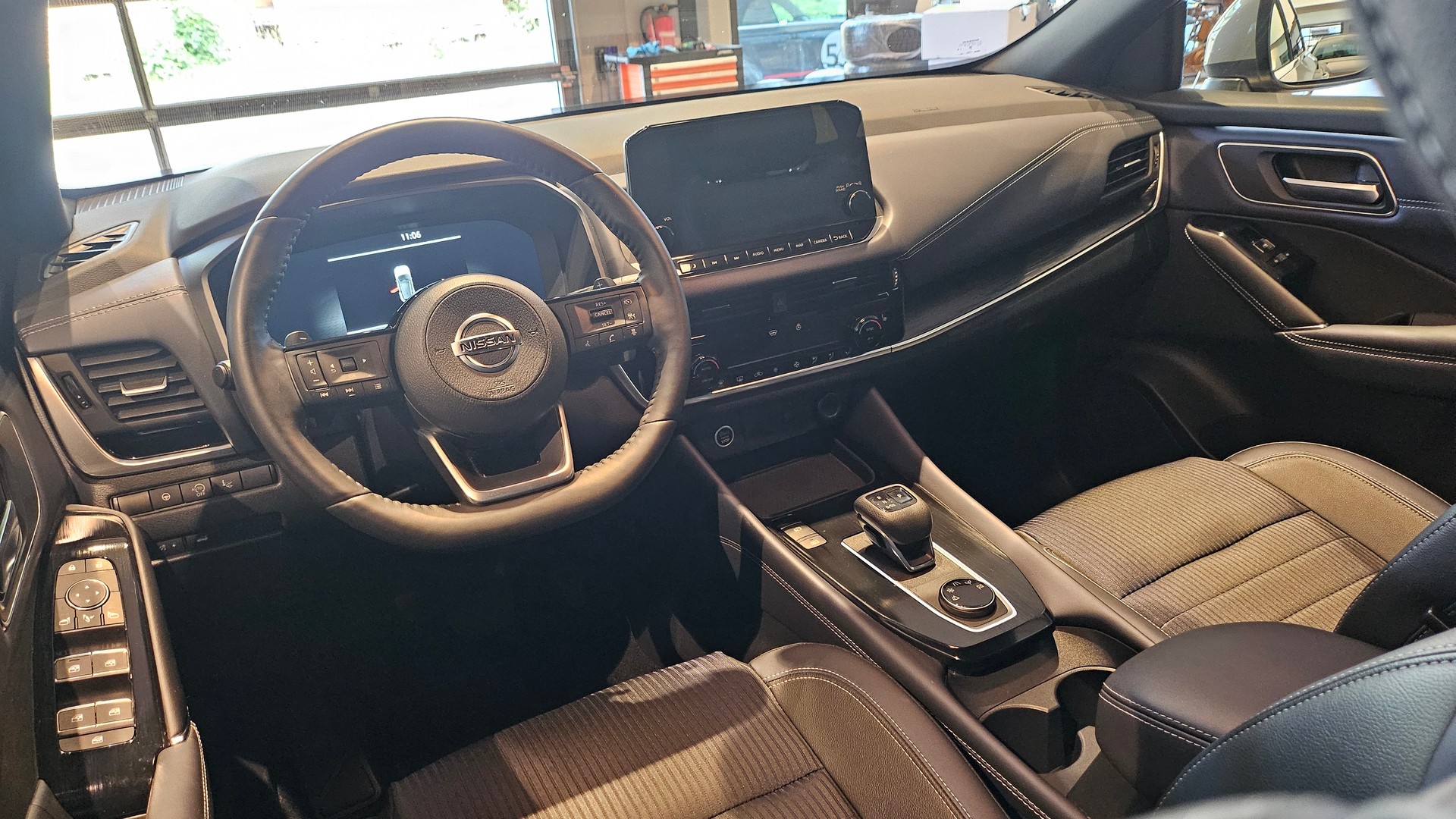 NISSAN Qashqai 1.3 DIG-T MHEV Tekna Xtronic 4x4-image-22