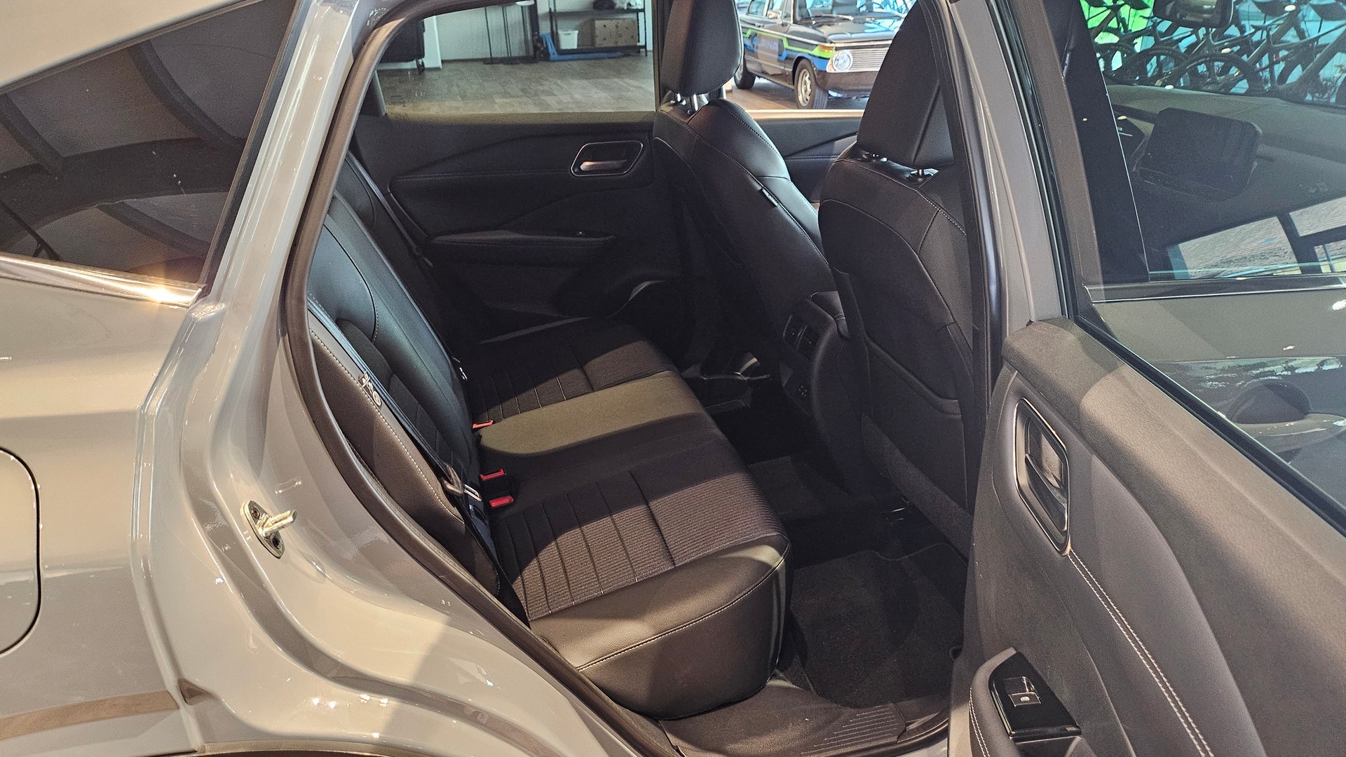 NISSAN Qashqai 1.3 DIG-T MHEV Tekna Xtronic 4x4-image-19