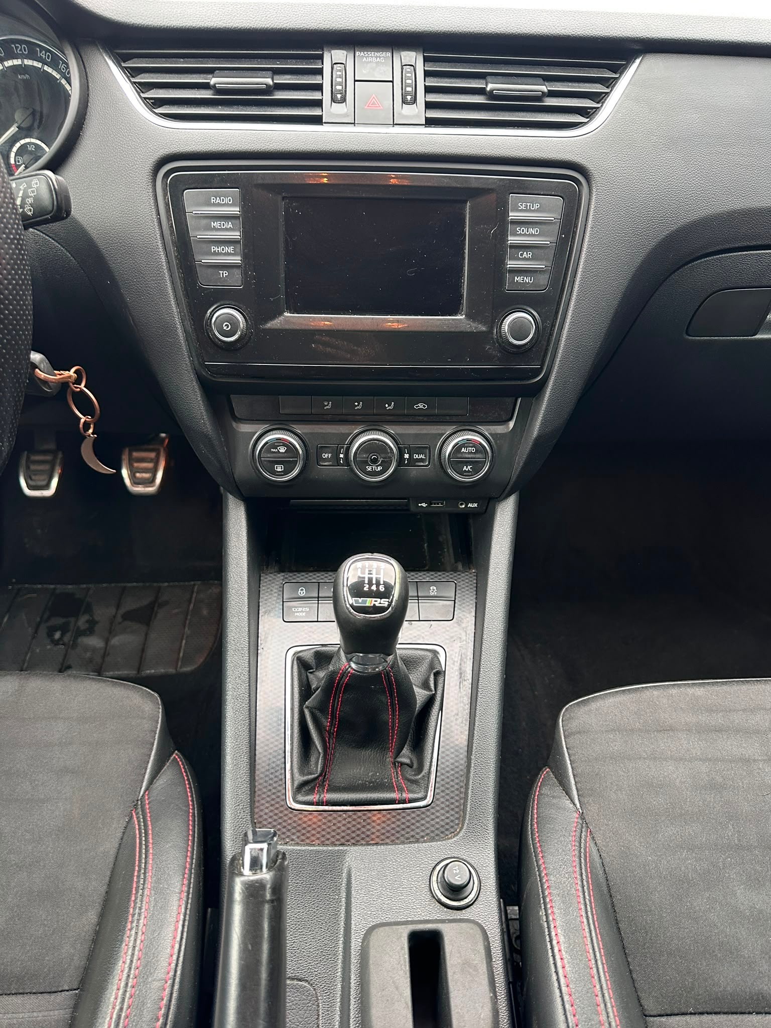SKODA Octavia Combi 2.0 TSI RS-image-5