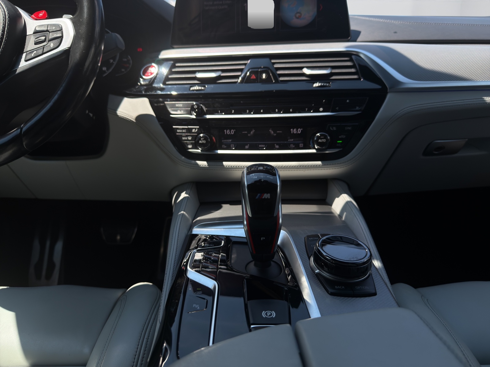 BMW M5 Competition xDrive-image-16