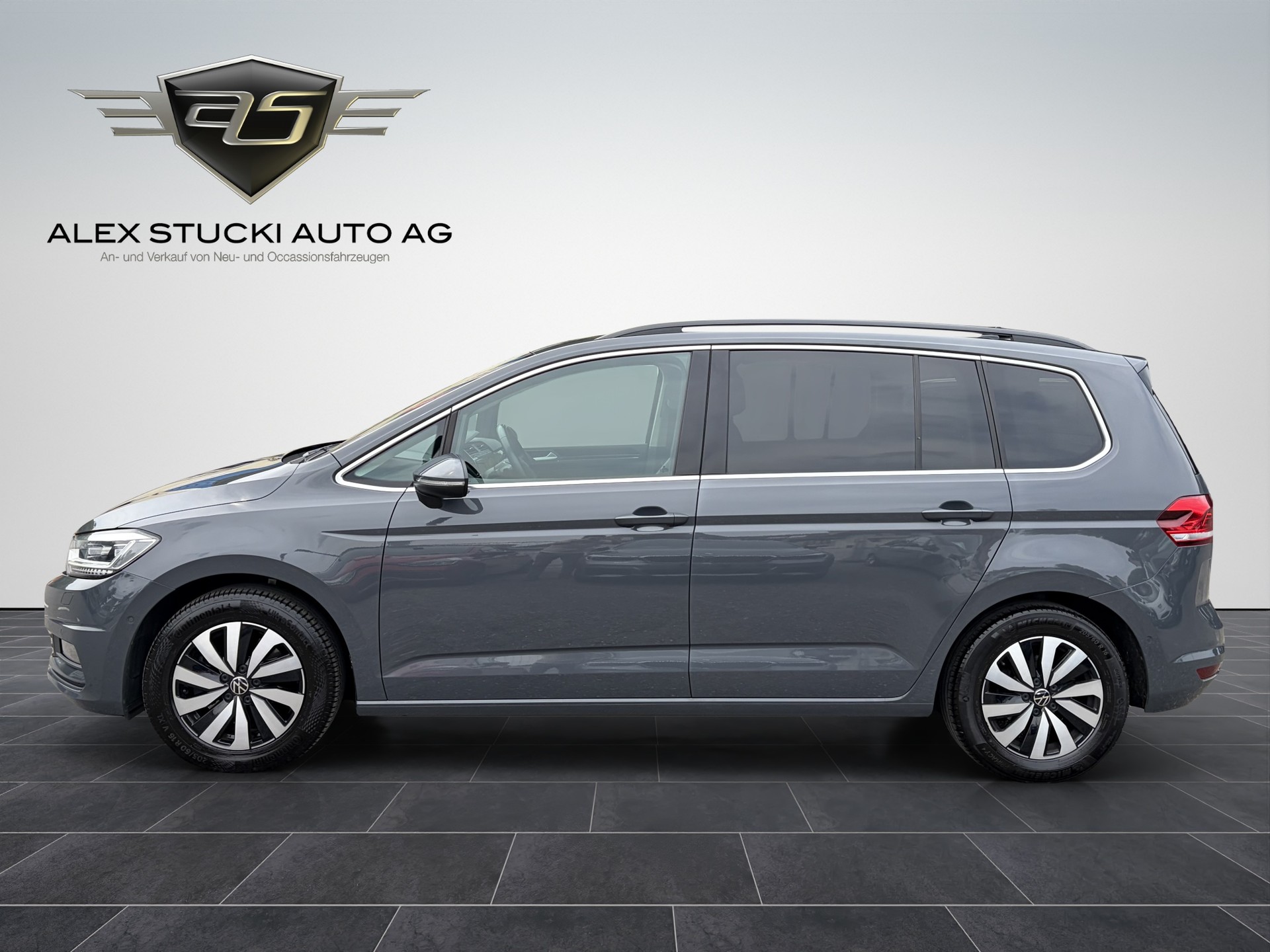 VW Touran 2.0 TDI BlueMotion Technology Comfortline DSG-showroom-element-3