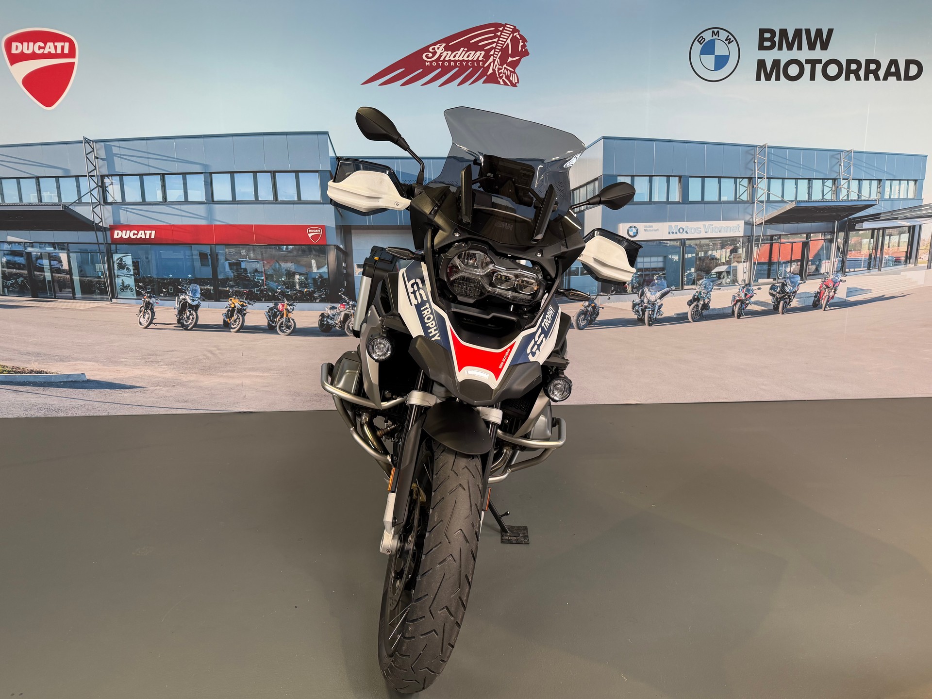 BMW R 1250 GS-image-1